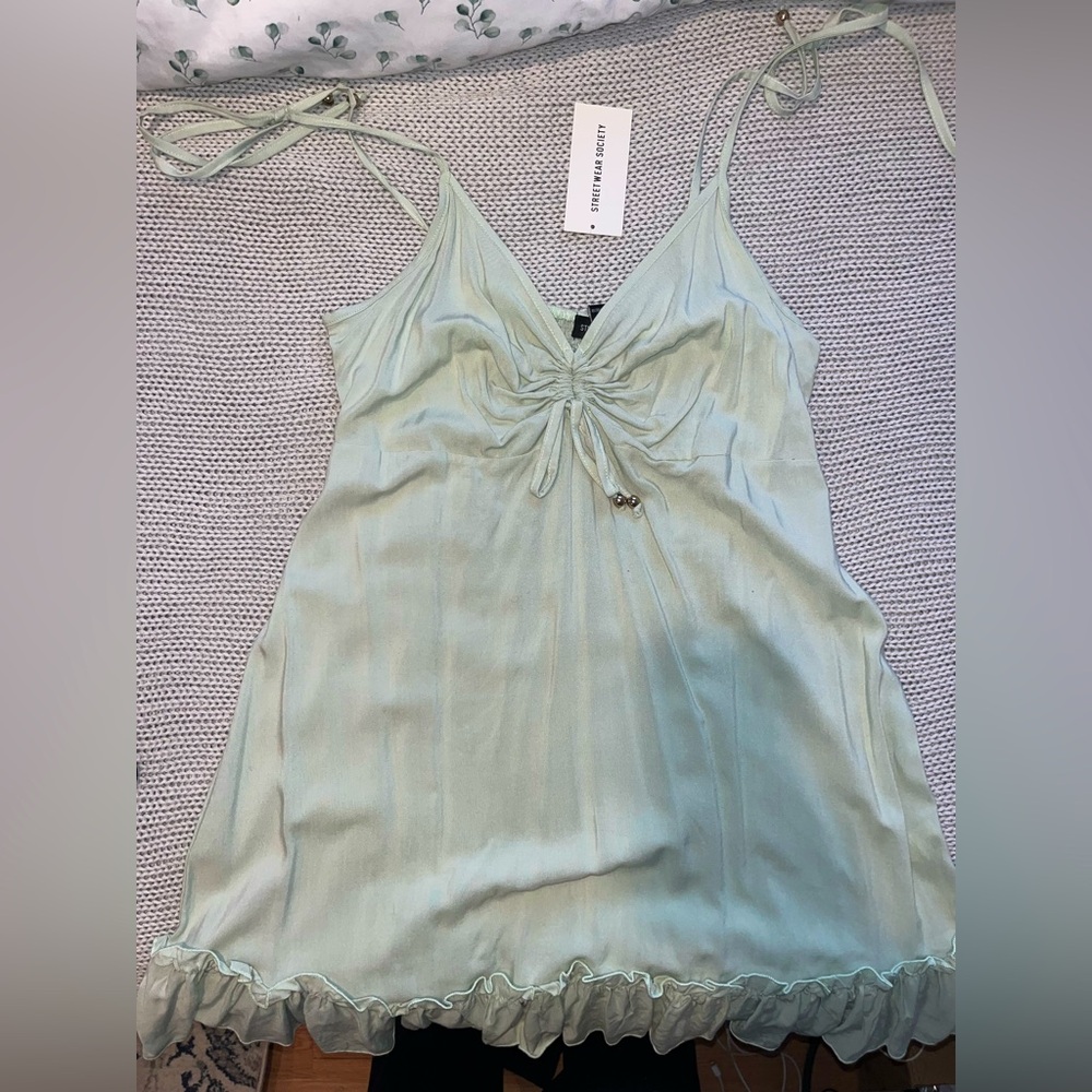 SHORT - RUFFLE - SUMMER DRESS
BRAND : Streetwear Society
